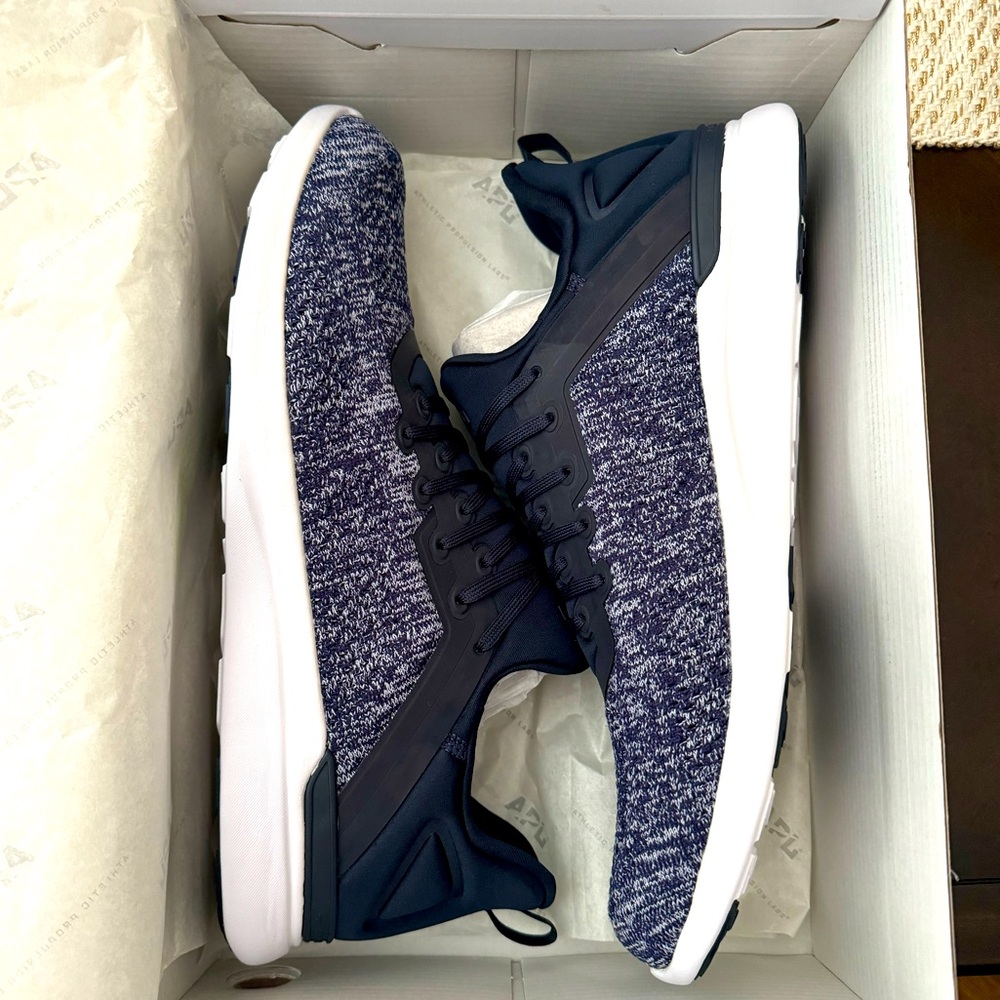 APL size 13 Men’s Techloom Tracer. New in box. Never worn.
